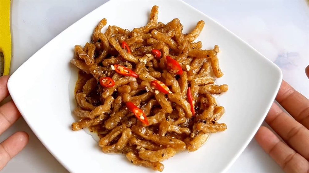 Cá bống sông Trà là đặc sản Quảng Ngãi nhiều người yêu thích