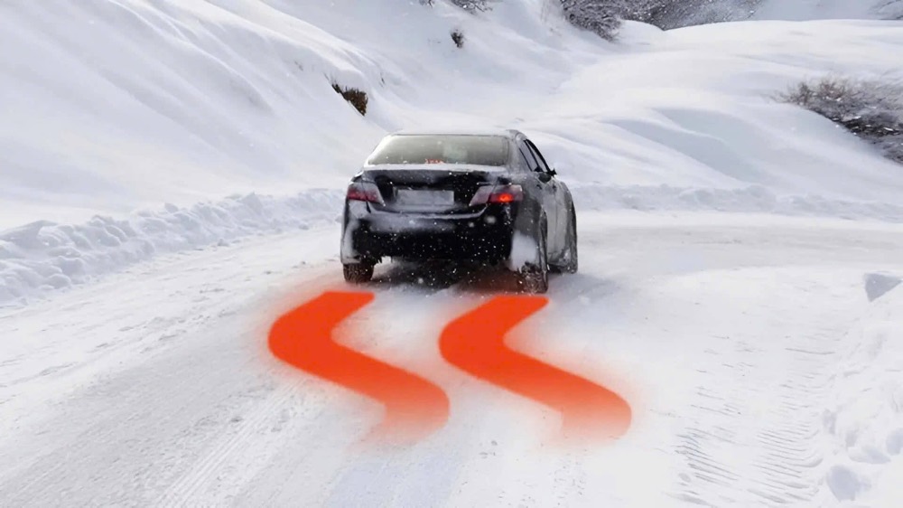 Hệ thống cân bằng và kiểm soát xe đóng vai trò quan trọng