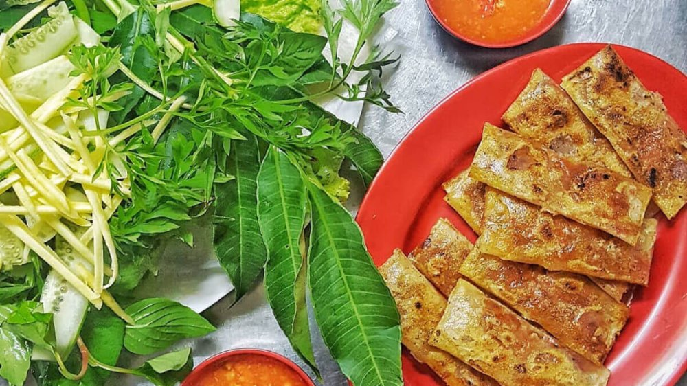 Chả lụi cuốn rau ăn hoài không ngán