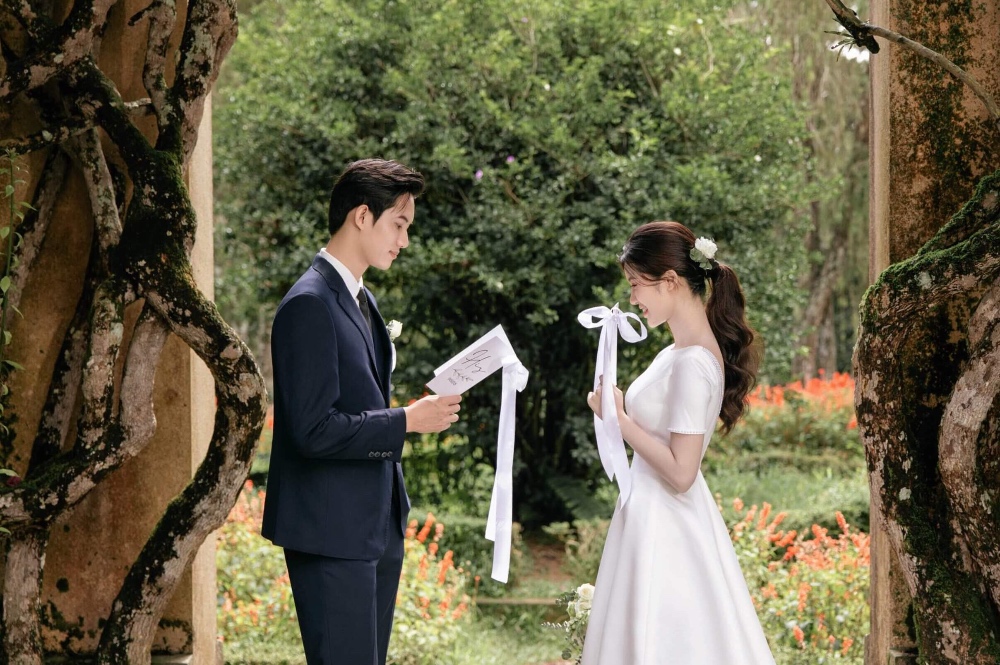 Không gian lịch sử cho ảnh cưới sang trọng