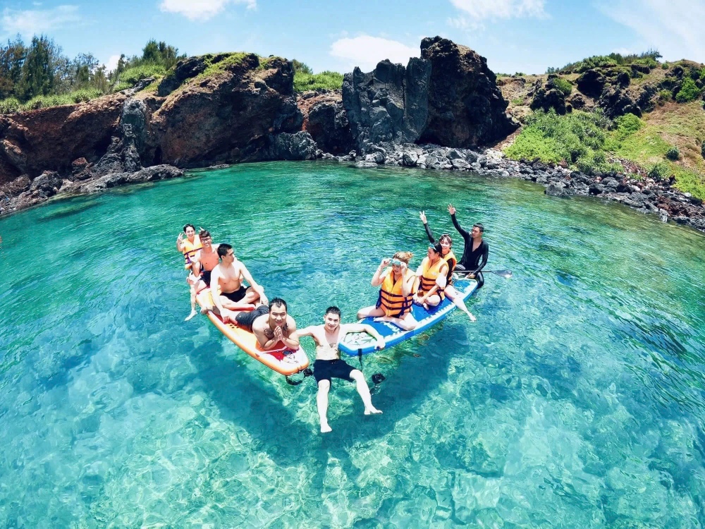 Phương tiện di chuyển đến đảo Phú Quý là điều mà nhiều người quan tâm