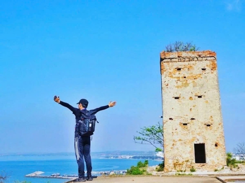 Lầu Ông Hoàng là khu biệt thự do người Pháp xây nên