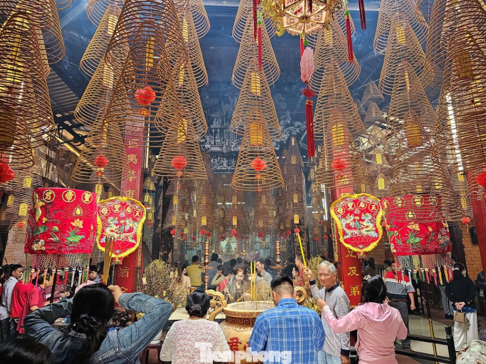 Những lưu ý khi đi du lịch tâm linh đầu năm