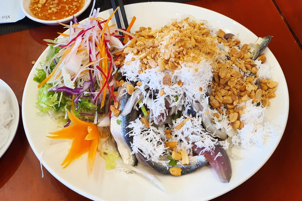 Gỏi cá trích không hề bị tanh mà ăn hoài không ngán