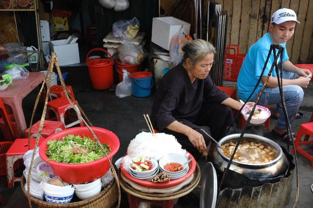 Lưu lại list quán ăn ngon khi đến Huế