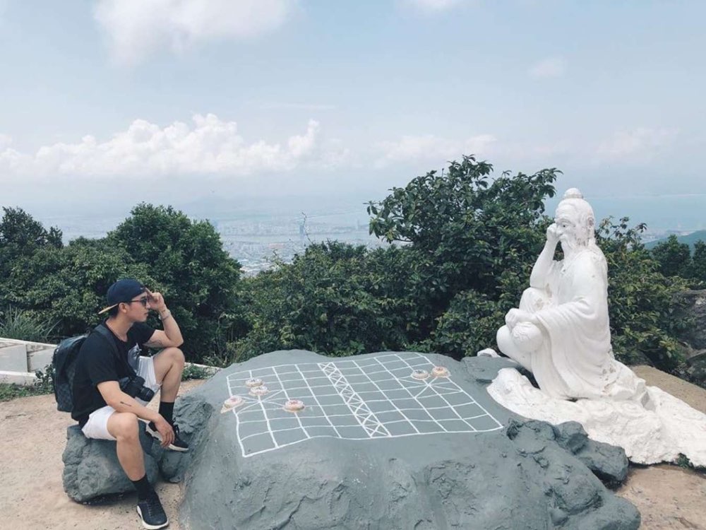 Đỉnh bàn cờ với view lên hình cực ấn tượng