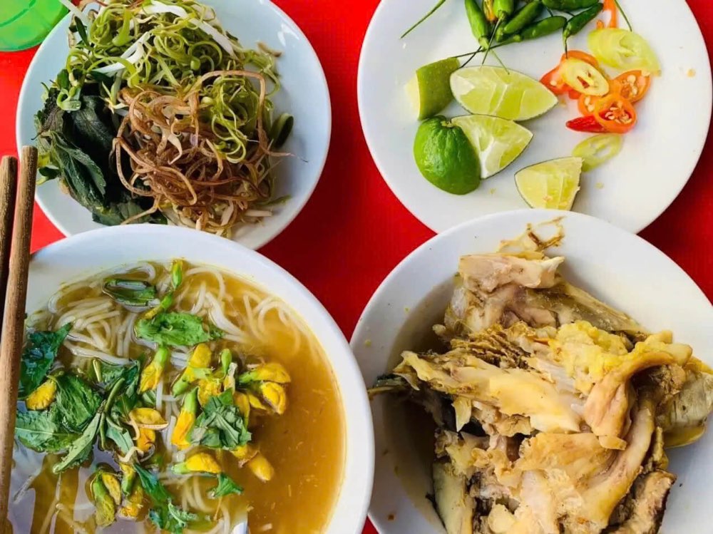 Bún cá nóng hổi ăn rồi nhớ mãi