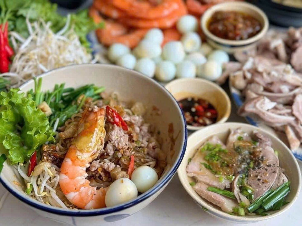 Hủ tiếu là món ăn dân dã nhưng ngon lành