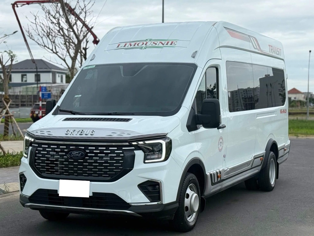 Bảng giá dịch vụ thuê xe limousine 9 chỗ đi tỉnh