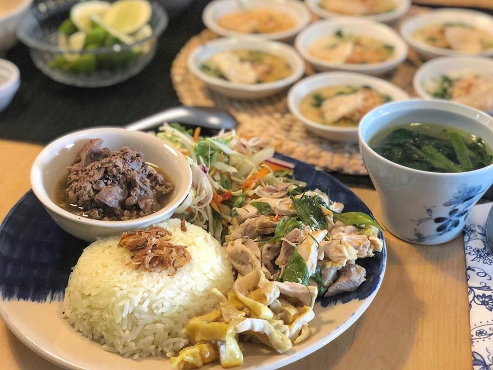 Nhất định phải thưởng thức cơm gà Hội An