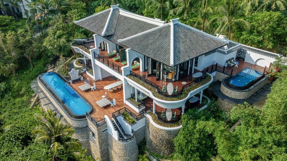 Khách sạn InterContinental Danang Sun Peninsula Resort sang chảnh 